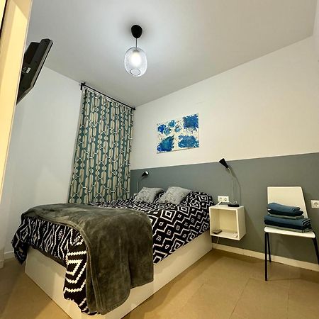 Moderno Apartamento Con Parking,Tarrassa, Barcelona Terrassa Buitenkant foto