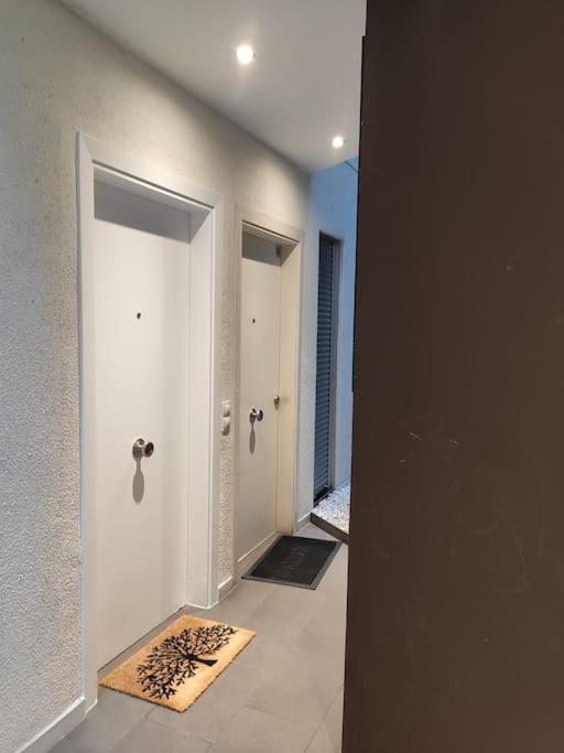 Moderno Apartamento Con Parking,Tarrassa, Barcelona Terrassa Buitenkant foto