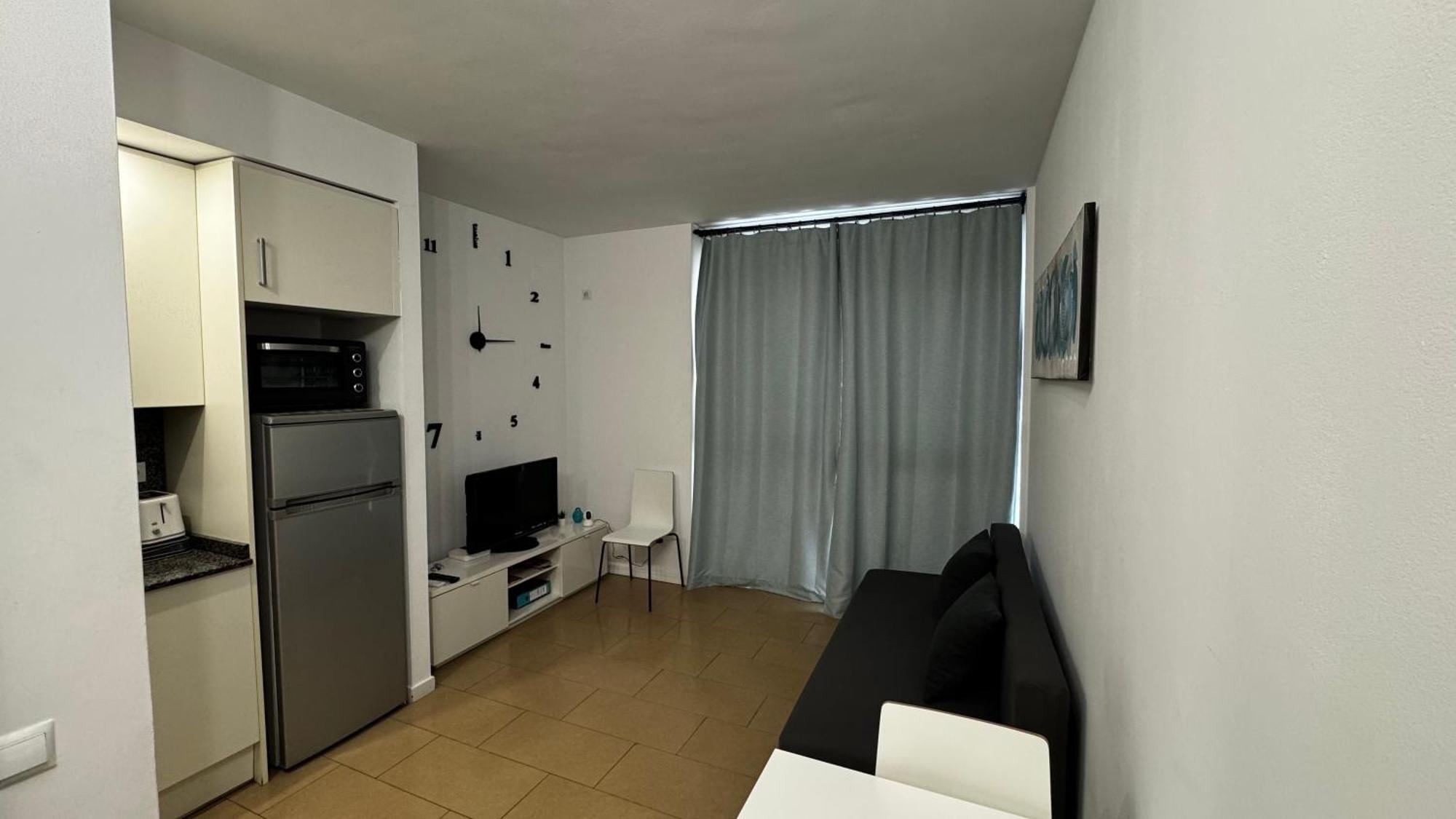 Moderno Apartamento Con Parking,Tarrassa, Barcelona Terrassa Buitenkant foto